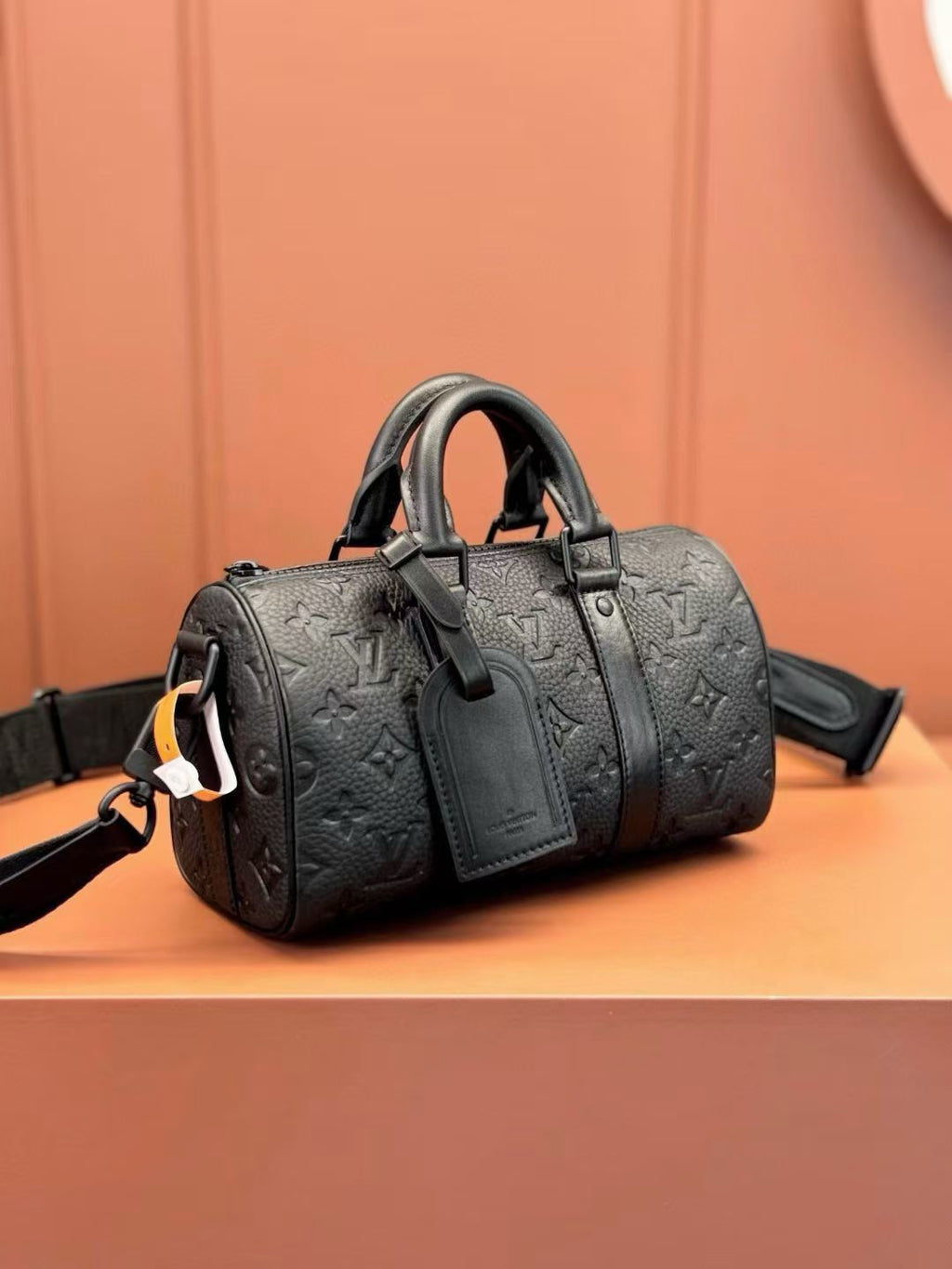 Time to buy a new bag for the New Year! 👜