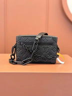 The real thing always looks better than it does on camera. #A bag cures all ills👜