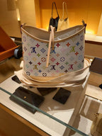 LV Carryall collaboration with Takashi Murakami: Fashion is cyclical, white tricolor is back, Takashi Murakami 25 new model.
