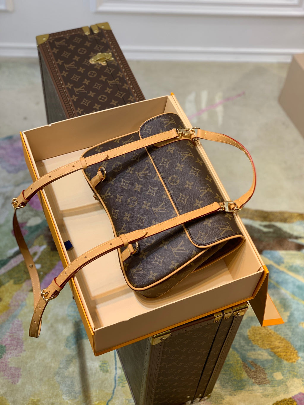 M45380老花雙肩包Marelle 中古款vintage中的變形金剛可以手提單肩斜挎雙肩超級實用多功能主要男女都適合。 值得get一隻！郵差包的鼻祖一包三種背法，可以單肩斜挎雙肩男女都適合尺寸：31 x 25 x 6 厘米#15760