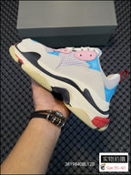 Good純原版本Balenciaga Triple S 原底八層組合巴黎世家老爹鞋原底八層組合原檔電繡同步公司字體對位不連線TPU原模亮底透氣孔厚度均勻原工藝水洗做舊效果完美公司玩家藝術家歡迎細節鑑賞！ ！ 碼數：35 36 37 38 39 40 41 42 43 44 45