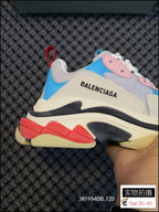 Good純原版本Balenciaga Triple S 原底八層組合巴黎世家老爹鞋原底八層組合原檔電繡同步公司字體對位不連線TPU原模亮底透氣孔厚度均勻原工藝水洗做舊效果完美公司玩家藝術家歡迎細節鑑賞！ ！ 碼數：35 36 37 38 39 40 41 42 43 44 45