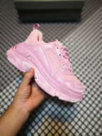 Good純原版本Balenciaga Triple S 原底八層組合巴黎世家老爹鞋原底八層組合原檔電繡同步公司字體對位不連線TPU原模亮底透氣孔厚度均勻原工藝水洗做舊效果完美公司玩家藝術家歡迎細節鑑賞！ ！ 碼數：35 36 37 38 39 40 41 42