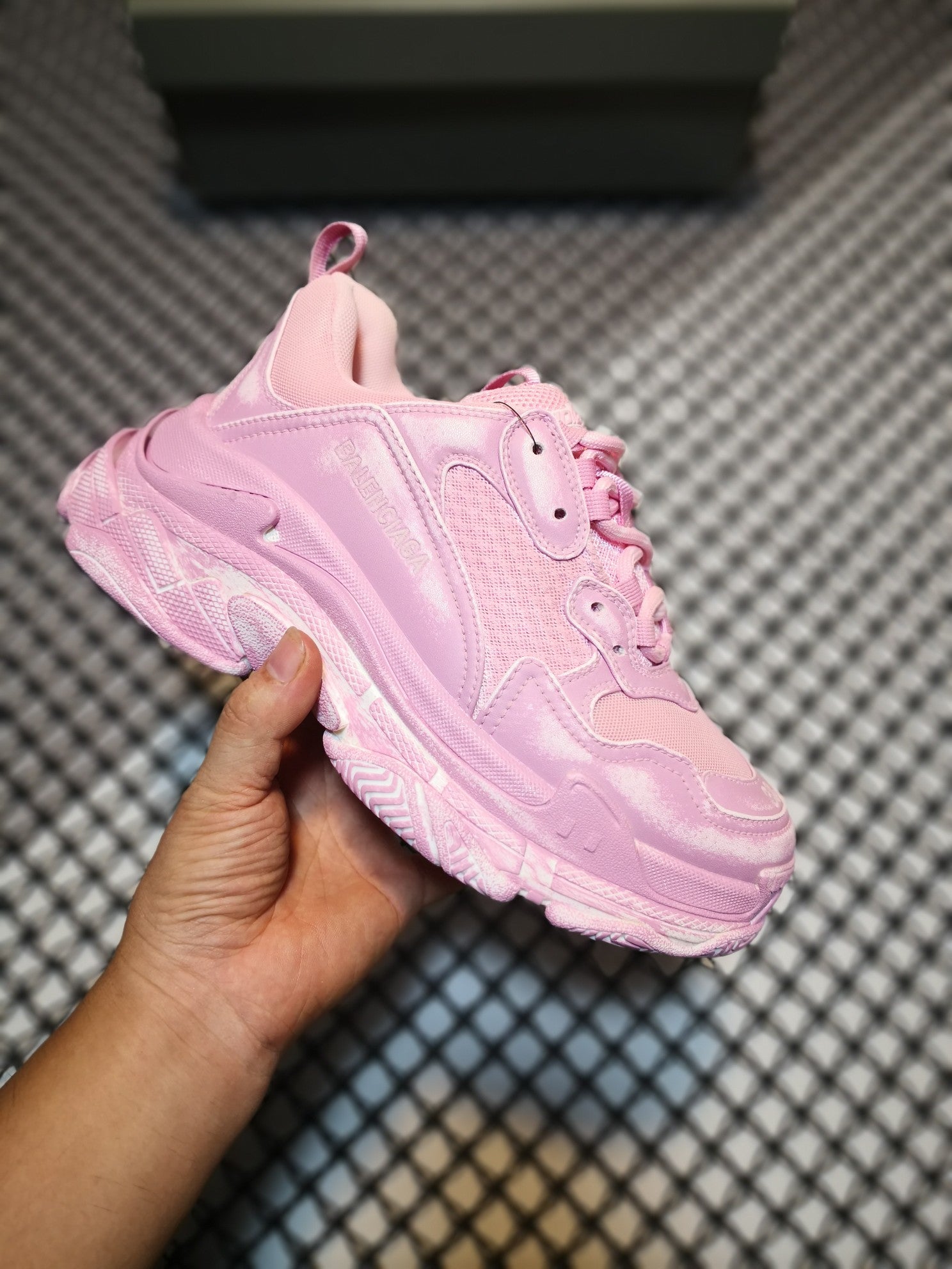 Good純原版本Balenciaga Triple S 原底八層組合巴黎世家老爹鞋原底八層組合原檔電繡同步公司字體對位不連線TPU原模亮底透氣孔厚度均勻原工藝水洗做舊效果完美公司玩家藝術家歡迎細節鑑賞！ ！ 碼數：35 36 37 38 39 40 41 42