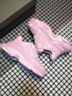Good純原版本Balenciaga Triple S 原底八層組合巴黎世家老爹鞋原底八層組合原檔電繡同步公司字體對位不連線TPU原模亮底透氣孔厚度均勻原工藝水洗做舊效果完美公司玩家藝術家歡迎細節鑑賞！ ！ 碼數：35 36 37 38 39 40 41 42