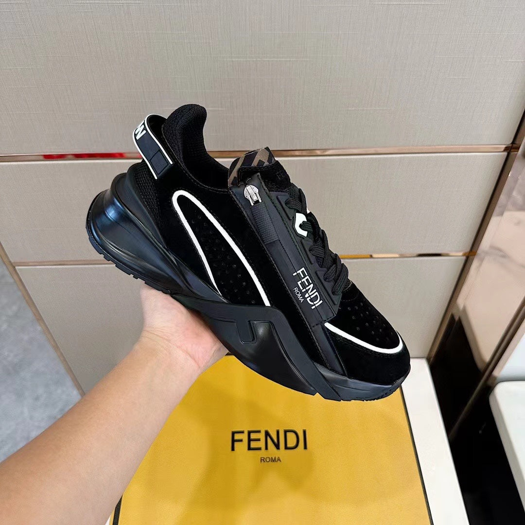 Fend!芬迪低筒運動鞋-新配色一腳蹬運動鞋，搭配鬆緊帶、側拉鍊和刻有F的波紋鞋底。鞋跟飾有凸紋Flow字樣。高科技布料和黑色麂皮混合材質。裝飾Lycra®細節。 FF圖案鞋舌。 EVA鞋底Size:39-44（38.45訂做）