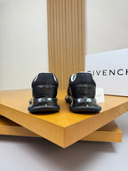 【GIVENCHY】紀梵希💰 -高端品質原單·休閒運動鞋-鞋面；🔝納帕小牛皮、品牌高絲光帆布車縫線、鞋舌.空壓品牌logo、後跟.注塑品牌logo -內裡：水染牛皮-大底：超高氣壓：39-44（38，45，可訂做)·GVC0137