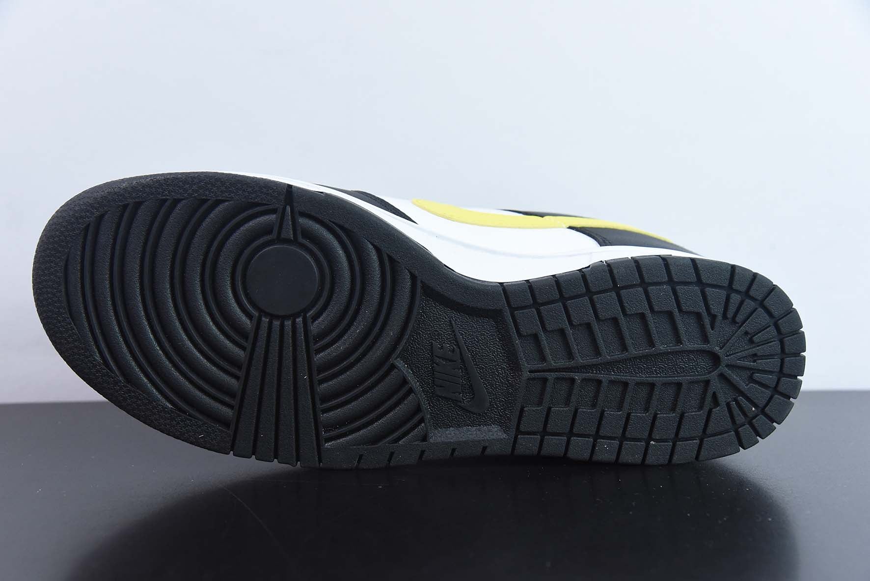 IFWX87813535 NK SB Dunk Low 「黑白黃」熊貓貨號：FQ2431 001 尺寸：36-47.5