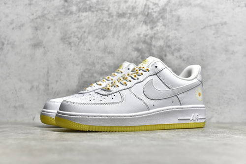 # 公司級NK Air Force 1 空軍一號黃雛菊官方同步原廠中底鋼印、拉幫完美官方貨號：CR6566-098 SIZE：36 36.5 375 36.5 385 36.5 385 36.5 385 36.5 385 36.5 385 36.5 385 36.5 385 36.5 385 3. 42.5 43 44 44.5 45