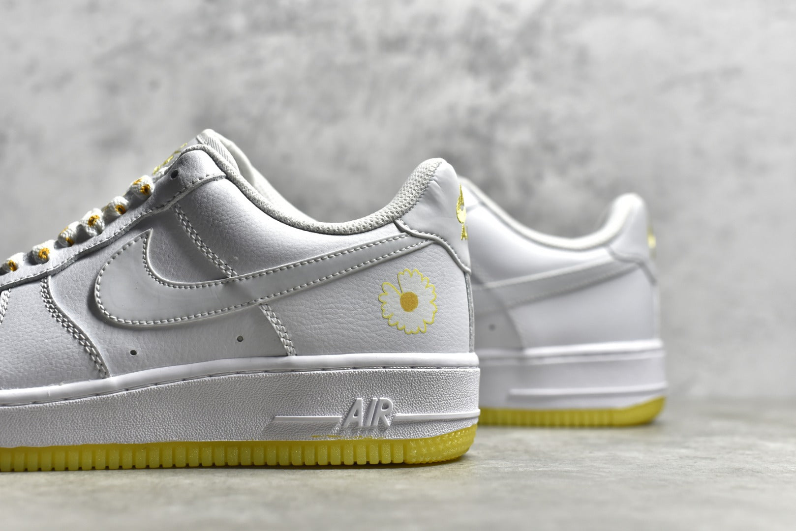 # 公司級NK Air Force 1 空軍一號黃雛菊官方同步原廠中底鋼印、拉幫完美官方貨號：CR6566-098 SIZE：36 36.5 375 36.5 385 36.5 385 36.5 385 36.5 385 36.5 385 36.5 385 36.5 385 36.5 385 3. 42.5 43 44 44.5 45