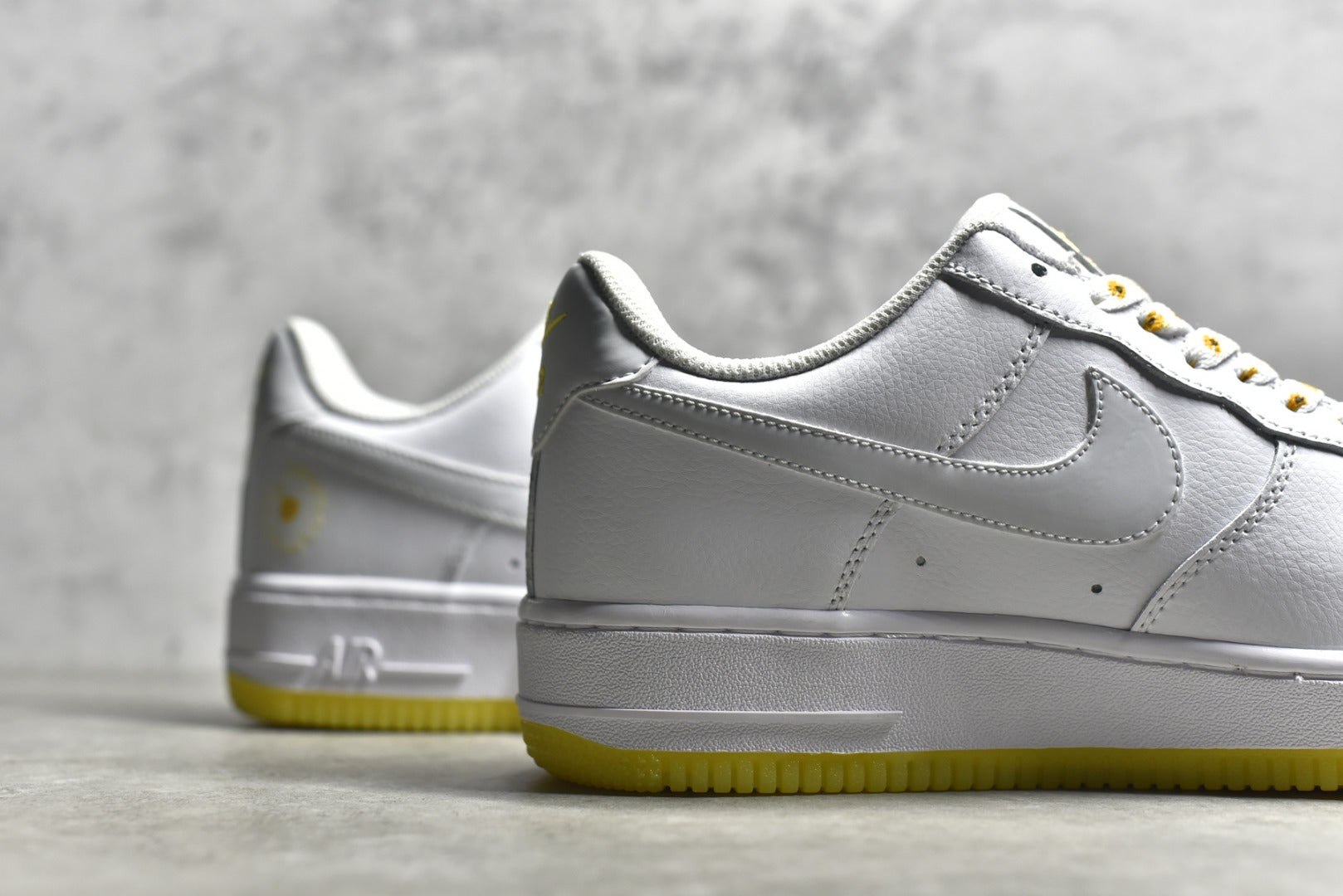 # 公司級NK Air Force 1 空軍一號黃雛菊官方同步原廠中底鋼印、拉幫完美官方貨號：CR6566-098 SIZE：36 36.5 375 36.5 385 36.5 385 36.5 385 36.5 385 36.5 385 36.5 385 36.5 385 36.5 385 3. 42.5 43 44 44.5 45