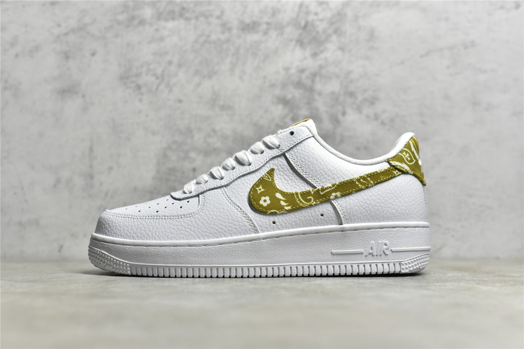# 公司級Nk Air Force 1'07 Low 空軍一號低幫休閒板鞋DJ9942-101 尺寸：36 36.5 37.5 38 38.5 39 40 40.5 41 42 42.5 43 4454.5 44454.5 44