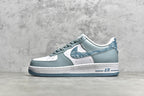 # 公司等級NK Air Force 1 Low '07 白藍色腰果花配色空軍一號低筒休閒板鞋原廠訂製皮料訂製腰果花鞋盒原楦原紙板純正版型正品NFC感應晶片高清潔度內建全掌氣墊貨號：XM9612-092 Size：36 36.5 38385 383. 42 42.5 43 44 44.5 45