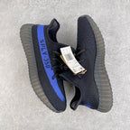 ＃ Yeezy Boost 350 V2"Dazzling Blue" 黑藍GY7164全套原楦原紙版原鞋開模完美打造採用辰元飛織魚絲網原廠面非進口機台大底原廠半透明RB巴斯夫滿釘大底原廠東莞百宏3M反光鞋帶質感一致原廠鑫成新粉原鞋墊LOGO膠漿印花鈦金針與高士馬克線針車精工打造一切遵循原廠指令單採購同源原材採購全套原廠進口材料原紙版原楦頭一切同源公司貨大幾率過驗混賣無壓力‼