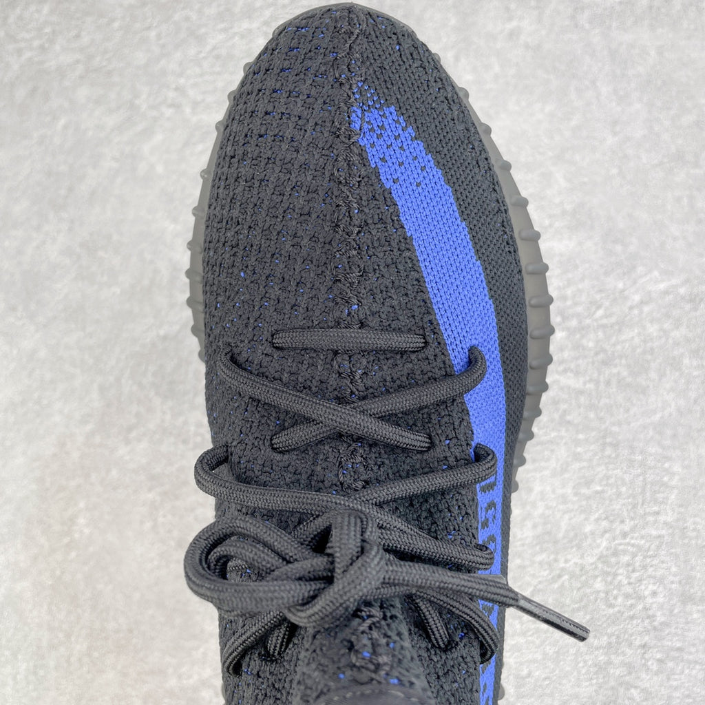 ＃ Yeezy Boost 350 V2"Dazzling Blue" 黑藍GY7164全套原楦原紙版原鞋開模完美打造採用辰元飛織魚絲網原廠面非進口機台大底原廠半透明RB巴斯夫滿釘大底原廠東莞百宏3M反光鞋帶質感一致原廠鑫成新粉原鞋墊LOGO膠漿印花鈦金針與高士馬克線針車精工打造一切遵循原廠指令單採購同源原材採購全套原廠進口材料原紙版原楦頭一切同源公司貨大幾率過驗混賣無壓力‼