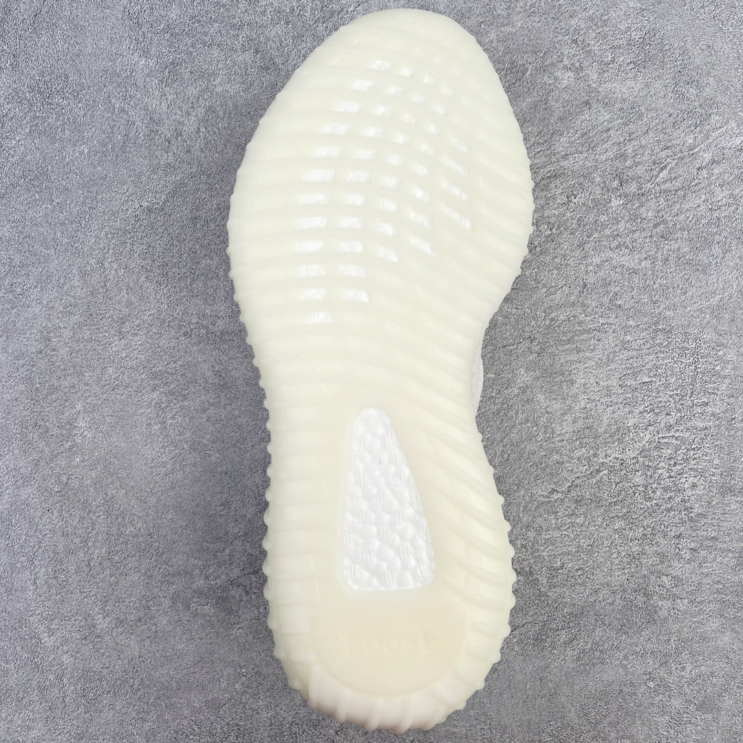 純原版Yeezy Boost 350 V2"Pure Oat" 純白鏤空HQ6316全套原楦原紙版原鞋開模完美打造採用辰元飛織魚絲網原廠面非進口機台大底原廠半透明RB巴斯夫滿釘大底原廠東莞百宏3M反光鞋帶質感一致原廠鑫成新粉原鞋墊LOGO膠漿印花鈦金針與高士馬克線針車精工打造一切遵循原廠指令單採購同源原材採購全套原廠進口材料原紙版原楦頭一切同源公司大幾率過驗混賣無壓力‼ ️