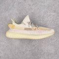 純原版本Yeezy Boost 350 V2 溫變貨號：GY3438全套原楦原紙版原鞋開模完美打造採用辰元飛織魚絲網原廠面非進口機台大底原廠半透明RB巴斯夫滿釘大底原廠東莞百宏3M反光鞋帶質感一致原廠鑫成新粉原鞋墊LOGO膠漿印花鈦金針與高士馬克線針車精工打造一切遵循原廠指令單採購同源原材採購全套原廠進口材料原紙版原楦頭一切同源公司大幾率過驗混賣無壓力
