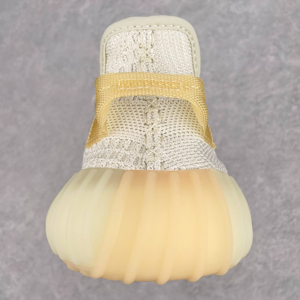 純原版本Yeezy Boost 350 V2 溫變貨號：GY3438全套原楦原紙版原鞋開模完美打造採用辰元飛織魚絲網原廠面非進口機台大底原廠半透明RB巴斯夫滿釘大底原廠東莞百宏3M反光鞋帶質感一致原廠鑫成新粉原鞋墊LOGO膠漿印花鈦金針與高士馬克線針車精工打造一切遵循原廠指令單採購同源原材採購全套原廠進口材料原紙版原楦頭一切同源公司大幾率過驗混賣無壓力