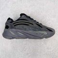 Yeezy Boost Runner 700V2系列 原楦原纸板开发 完美低趴原鞋韵味 市场同价位区间 性价比绝无第二家 正确头层牛巴革材质  原厂3D档案数据 原厂纸板 头层皮料 细节与正品对版 中底内置 Basf 科技 材质轻便 穿着软硬适中 全套纸板模具 原厂3M反光材料Size：36 36.5 37 38 38.5 39 40 40.5 41 42 42.5 43 44 44.5 45 46 47 48 编码：Qby2936080