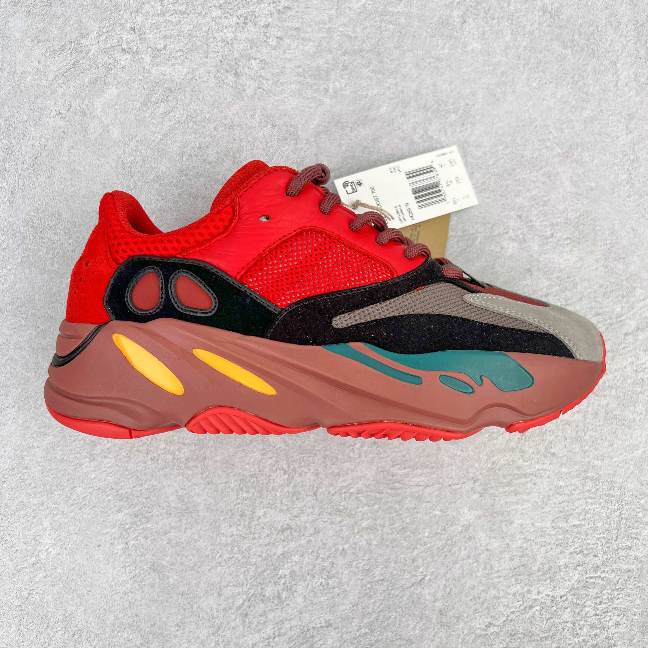 ＃純原Yeezy Boost Runner 700 黑紅HQ6979 原楦原紙板開發完美低趴原鞋韻味市場同價位區間性價比絕無第二家正確頭層牛巴革材質原廠3D檔案資料原廠紙板頭層皮料細節與正品對版中底片底片底片 3053363000330000 紙片底料36335303300003 紙本353303030300003 紙廠。 37 38 38.5 39 40 40.5 41 42 42.5 43 44 44.5 45 46 47 48 編碼：Yby3936050