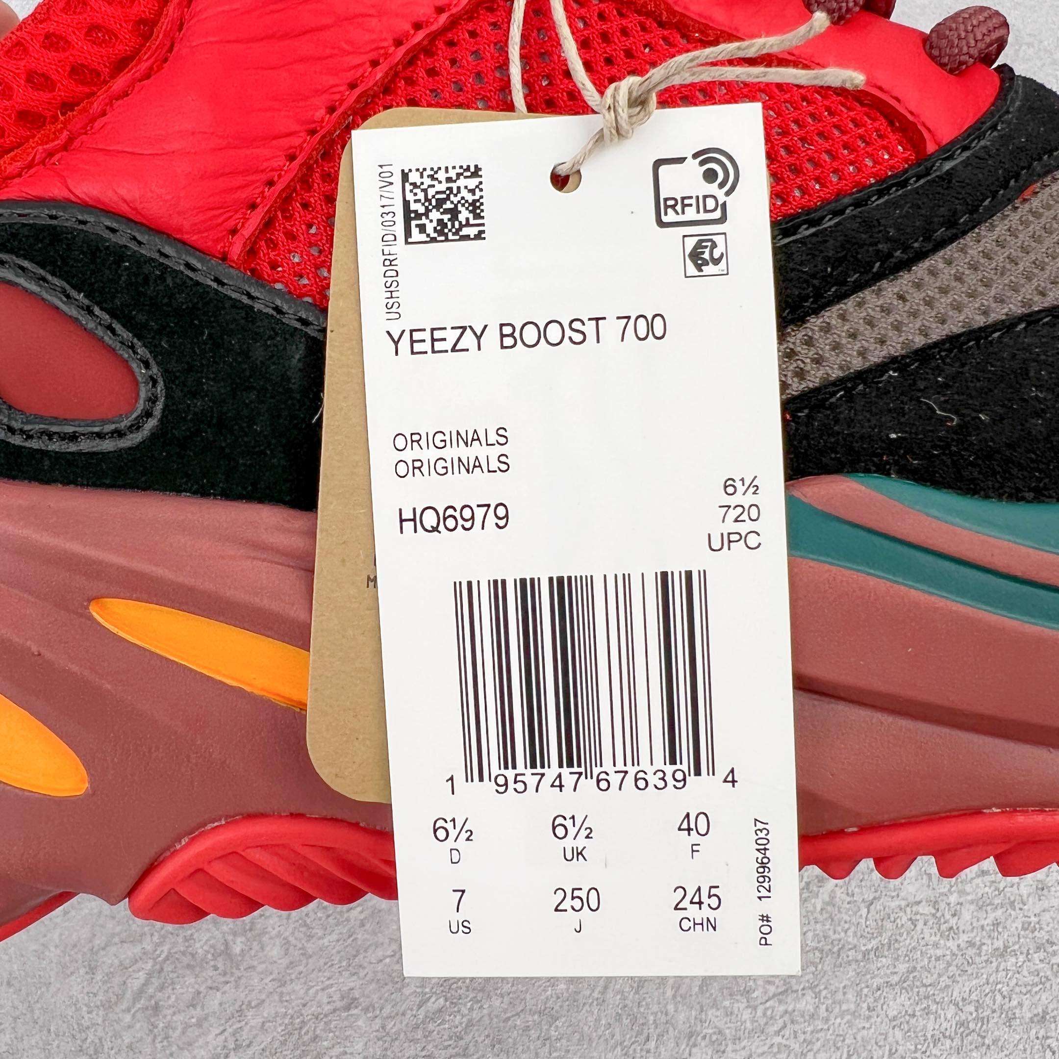＃純原Yeezy Boost Runner 700 黑紅HQ6979 原楦原紙板開發完美低趴原鞋韻味市場同價位區間性價比絕無第二家正確頭層牛巴革材質原廠3D檔案資料原廠紙板頭層皮料細節與正品對版中底片底片底片 3053363000330000 紙片底料36335303300003 紙本353303030300003 紙廠。 37 38 38.5 39 40 40.5 41 42 42.5 43 44 44.5 45 46 47 48 編碼：Yby3936050