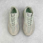 ＃純原Yeezy Boost Runner 700 海鹽白EG7487 原楦原紙板開發完美低趴原鞋韻味市場同價位區間性價比絕無第二家正確頭層牛巴革材質原廠3D檔案資料原廠紙板頭層皮料細節與正品對版中底壓片底料Baize363353530003300003 紙本35330333片材：36330033000033 紙本3533630330紙。 37 38 38.5 39 40 40.5 41 42 42.5 43 44 44.5 45 46 47 48 編碼：Yby3936050