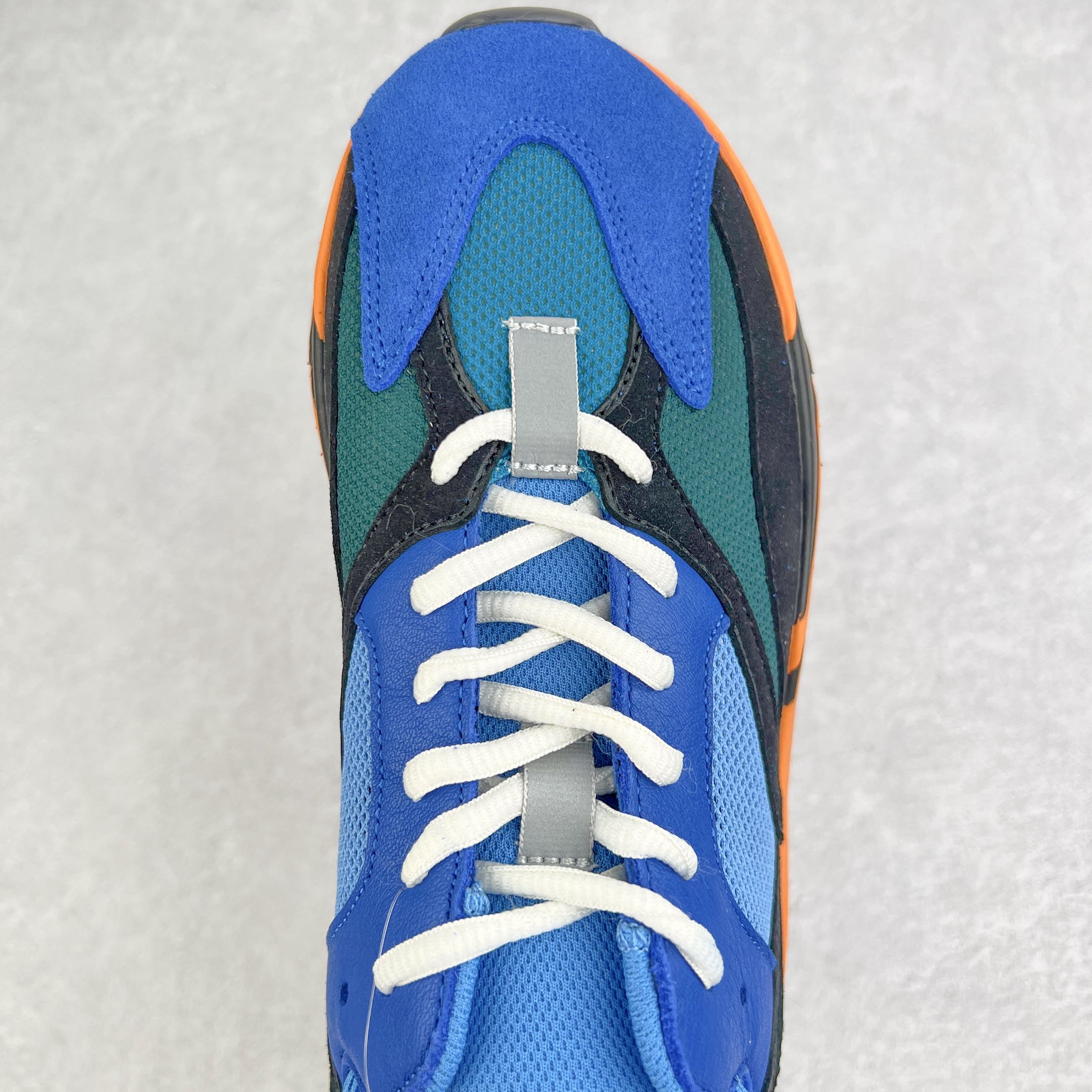 ＃純原Yeezy Boost Runner 700 藍橙GZ0541原楦原紙板開發完美低趴原鞋韻味市場同價位區間性價比絕無第二家正確頭層牛巴革材質原廠3D檔案資料原廠紙板頭層皮料細節與正品對版中底片底料BaizeB13635353530003300003 紙片底材3633533030300003 紙廠。 37 38 38.5 39 40 40.5 41 42 42.5 43 44 44.5 45 46 47 48 編碼：Yby3936050