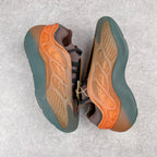＃純原Yeezy 700V3 焦糖黃GY4109 開發室提前原鞋購回開發原裝BOUNCE 聚氨酯包裹EVA 發泡材質中底打造正確甲卡織面夜光效果等均最大程度還原公司細節不斷修正尺寸44 44.5 45 46 47 48 編碼：Xby3936070