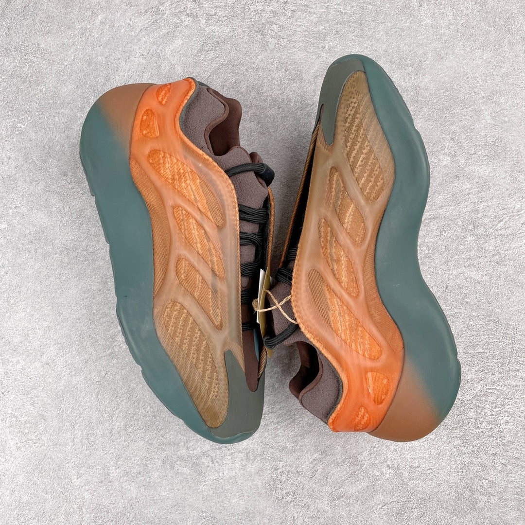 ＃純原Yeezy 700V3 焦糖黃GY4109 開發室提前原鞋購回開發原裝BOUNCE 聚氨酯包裹EVA 發泡材質中底打造正確甲卡織面夜光效果等均最大程度還原公司細節不斷修正尺寸44 44.5 45 46 47 48 編碼：Xby3936070
