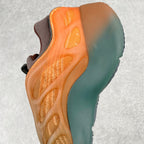 ＃純原Yeezy 700V3 焦糖黃GY4109 開發室提前原鞋購回開發原裝BOUNCE 聚氨酯包裹EVA 發泡材質中底打造正確甲卡織面夜光效果等均最大程度還原公司細節不斷修正尺寸44 44.5 45 46 47 48 編碼：Xby3936070
