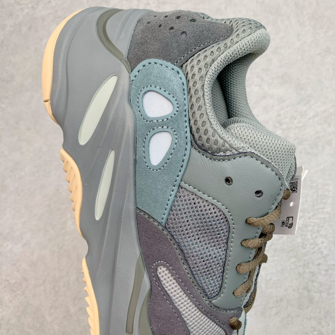 ＃ Yeezy Boost Runner 700 ＃原楦原紙板開發，完美“低趴”原鞋韻味正確頭層牛巴革材質原廠3D檔案數據原廠紙板頭層皮料細節與正品對版中底內置Basf 科技材質輕便穿著軟硬硬適中全套紙板模具原廠3M3Mize 3Mize 3838535353M3M3M 3M353Mize 3M38353M 303M 303M3573 月：反光皮料40.5 41 42 42.5 43 44 44.5 45 46 編碼：by3936000