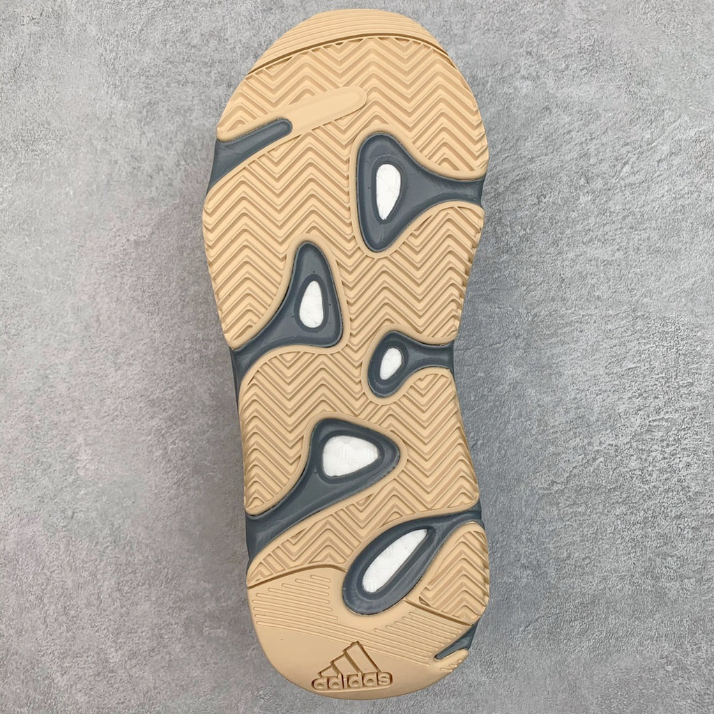 ＃ Yeezy Boost Runner 700 ＃原楦原紙板開發，完美“低趴”原鞋韻味正確頭層牛巴革材質原廠3D檔案數據原廠紙板頭層皮料細節與正品對版中底內置Basf 科技材質輕便穿著軟硬硬適中全套紙板模具原廠3M3Mize 3Mize 3838535353M3M3M 3M353Mize 3M38353M 303M 303M3573 月：反光皮料40.5 41 42 42.5 43 44 44.5 45 46 編碼：by3936000