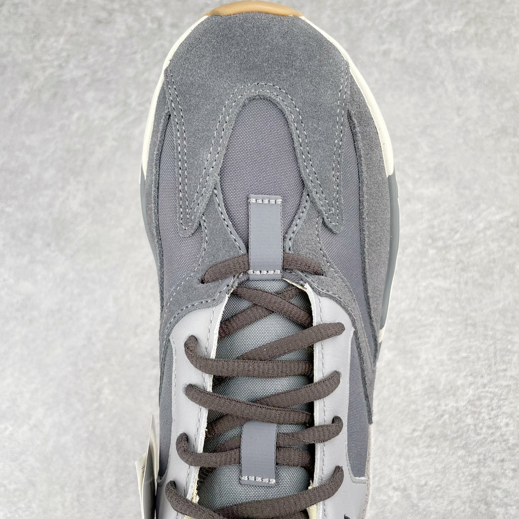 YEEZY BOOST 700 磁鐵FV9922 完美零瑕疵沖正絕不翻車全套原廠楦頭開版原鞋開模原廠EVA中底內嵌全掌巴斯夫原底原廠材料渠道遵循萬邦指令單精準採購香州進口反絨長毛皮料隆昌身組合材料3M身組裝原廠材料3M30 原廠水原廠水。 36.5 37 38 38.5 39 40 40.5 41 42 42.5 43 44 44.5 45 46 46.5 47 編碼：Mby2936060