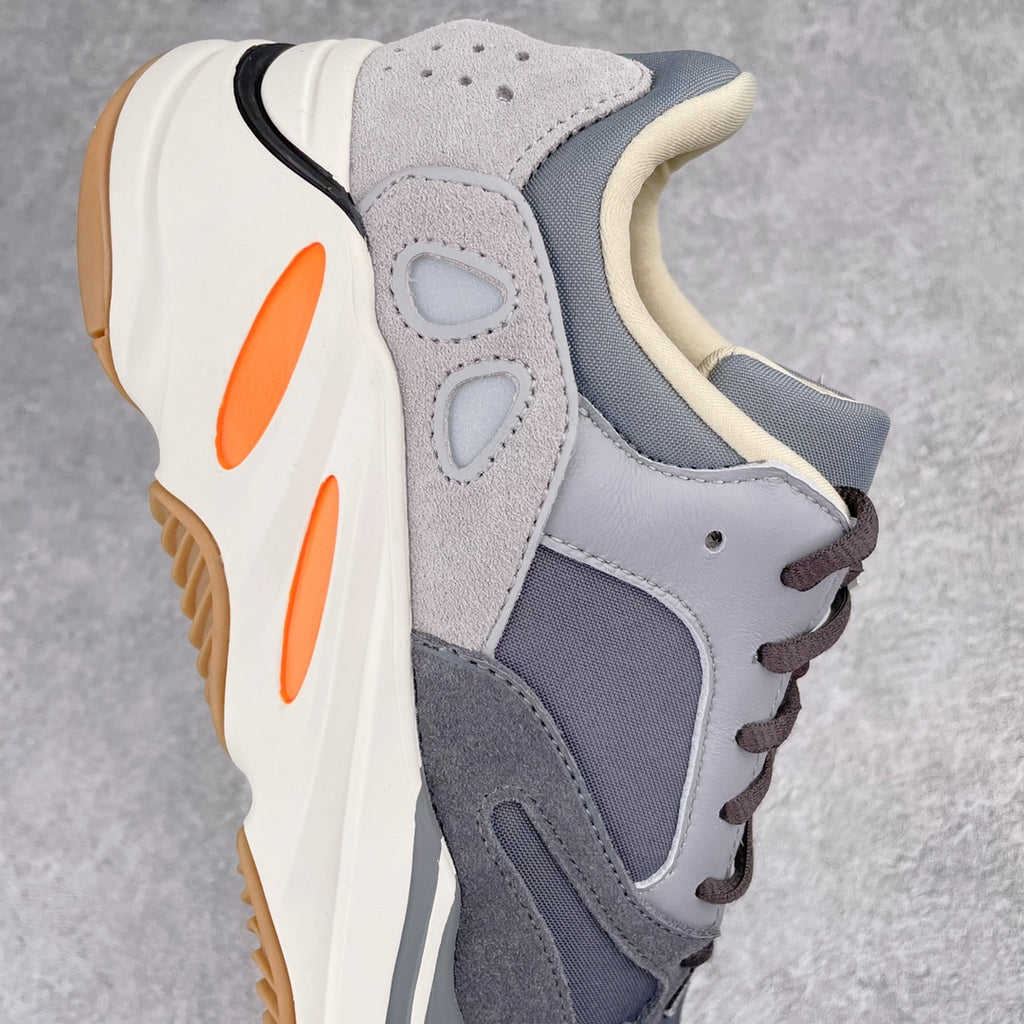 YEEZY BOOST 700 磁鐵FV9922 完美零瑕疵沖正絕不翻車全套原廠楦頭開版原鞋開模原廠EVA中底內嵌全掌巴斯夫原底原廠材料渠道遵循萬邦指令單精準採購香州進口反絨長毛皮料隆昌身組合材料3M身組裝原廠材料3M30 原廠水原廠水。 36.5 37 38 38.5 39 40 40.5 41 42 42.5 43 44 44.5 45 46 46.5 47 編碼：Mby2936060