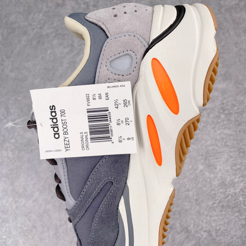 YEEZY BOOST 700 磁鐵FV9922 完美零瑕疵沖正絕不翻車全套原廠楦頭開版原鞋開模原廠EVA中底內嵌全掌巴斯夫原底原廠材料渠道遵循萬邦指令單精準採購香州進口反絨長毛皮料隆昌身組合材料3M身組裝原廠材料3M30 原廠水原廠水。 36.5 37 38 38.5 39 40 40.5 41 42 42.5 43 44 44.5 45 46 46.5 47 編碼：Mby2936060