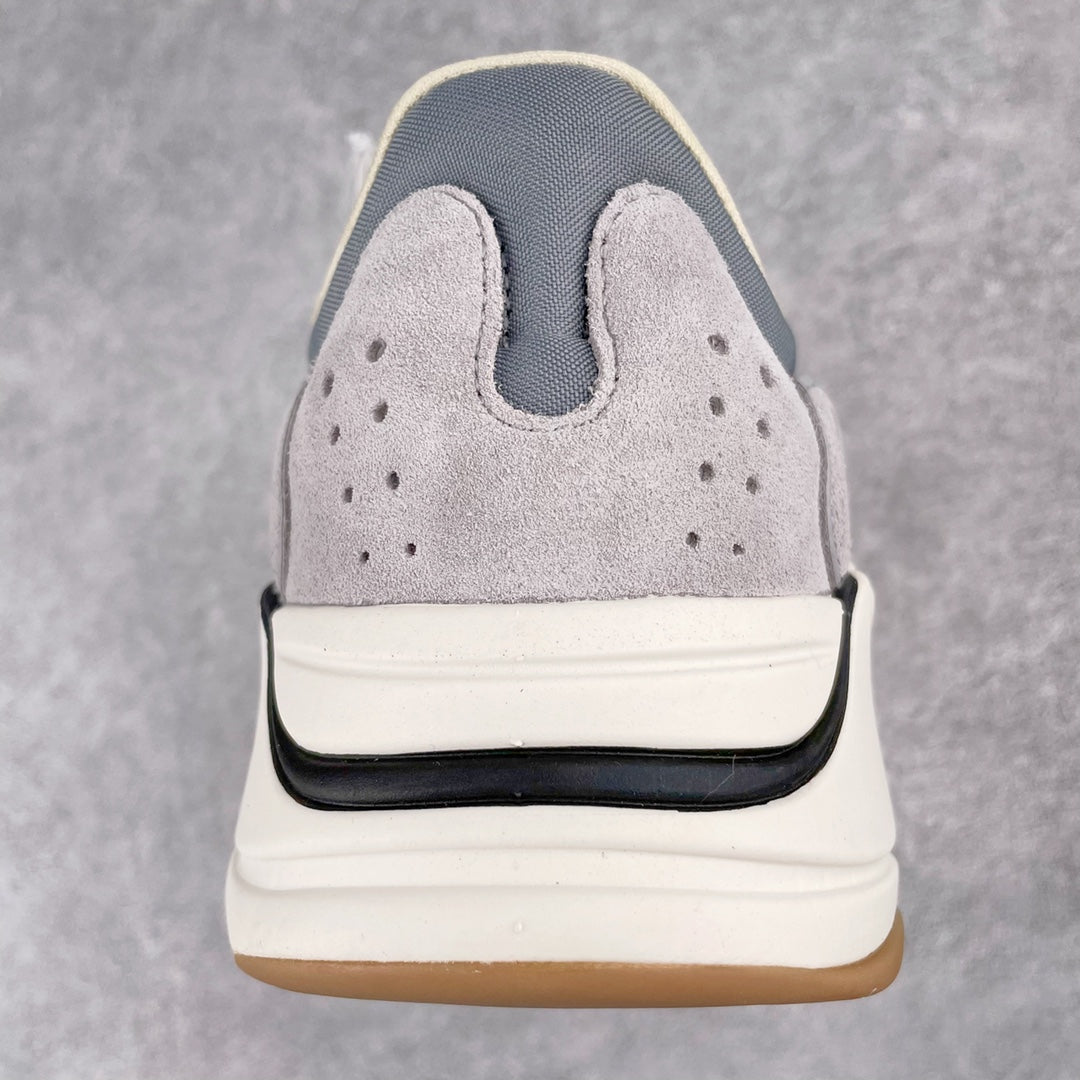 YEEZY BOOST 700 磁鐵FV9922 完美零瑕疵沖正絕不翻車全套原廠楦頭開版原鞋開模原廠EVA中底內嵌全掌巴斯夫原底原廠材料渠道遵循萬邦指令單精準採購香州進口反絨長毛皮料隆昌身組合材料3M身組裝原廠材料3M30 原廠水原廠水。 36.5 37 38 38.5 39 40 40.5 41 42 42.5 43 44 44.5 45 46 46.5 47 編碼：Mby2936060