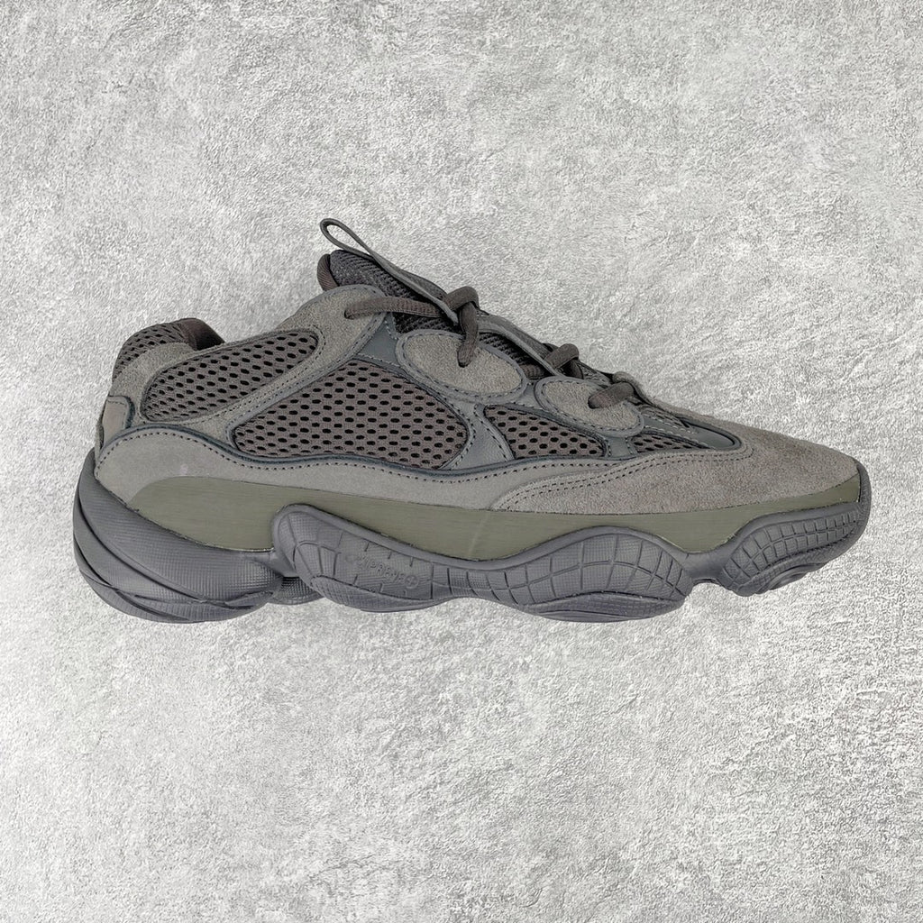 Yeezy 500 Desert Rat 純黑F36640 隨意秒殺各種市面偽純原全新外貿批次市場最強性價比版本1：頂級製作工藝僅看齊發售原鞋2：萬邦原廠翻毛、甩紋牛皮3：內置adiPRENE+減震科技4：全鞋包括內裡機台針間距調整與原始版本：PR​​Sadi37753號36.5 37 38 38.5 39 40 40.5 41 42 42.5 43 44 44.5 45 46 46.5 47 48 編碼：Mby3936000