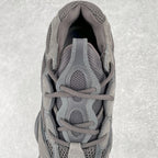 Yeezy 500 Desert Rat 純黑F36640 隨意秒殺各種市面偽純原全新外貿批次市場最強性價比版本1：頂級製作工藝僅看齊發售原鞋2：萬邦原廠翻毛、甩紋牛皮3：內置adiPRENE+減震科技4：全鞋包括內裡機台針間距調整與原始版本：PR​​Sadi37753號36.5 37 38 38.5 39 40 40.5 41 42 42.5 43 44 44.5 45 46 46.5 47 48 編碼：Mby3936000