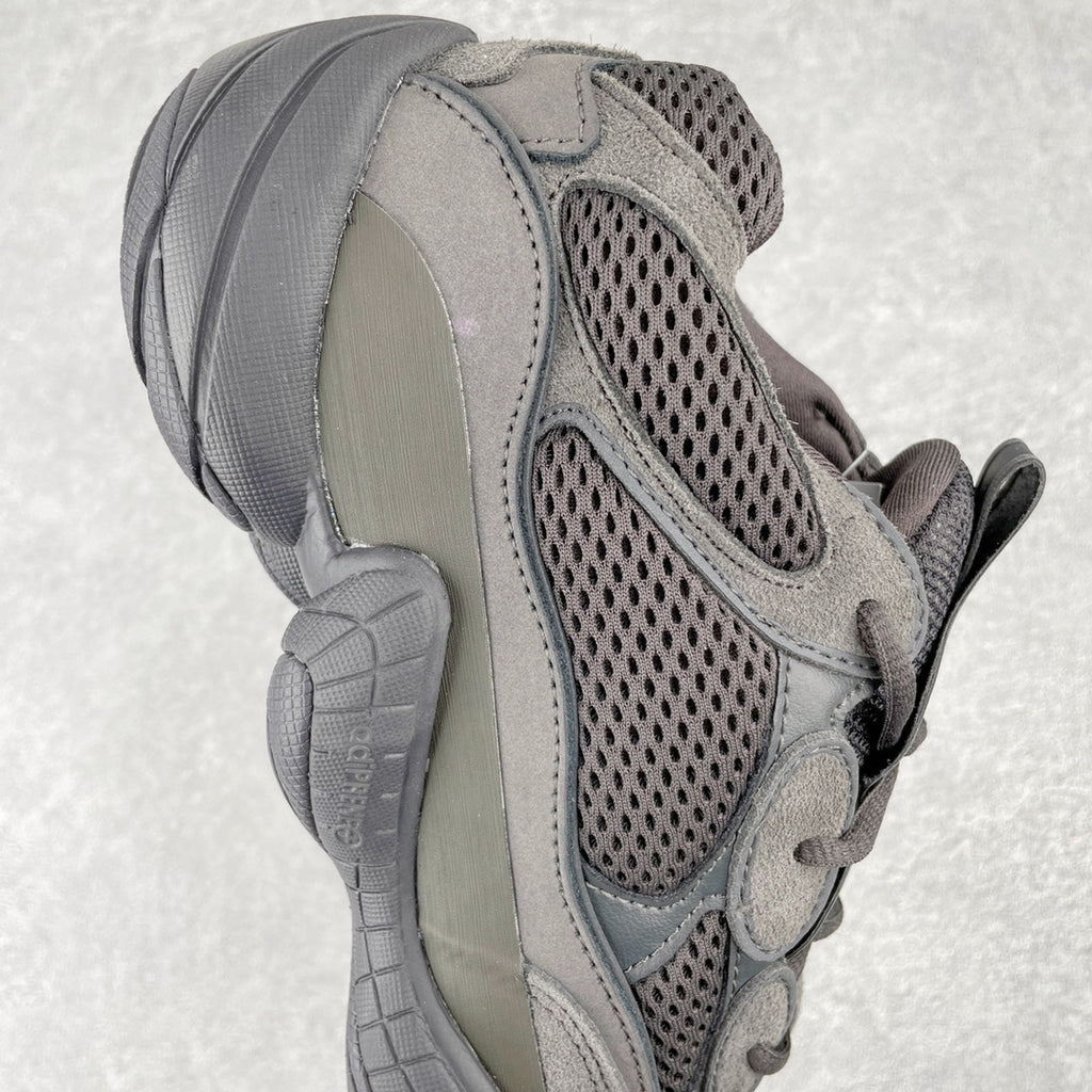 Yeezy 500 Desert Rat 純黑F36640 隨意秒殺各種市面偽純原全新外貿批次市場最強性價比版本1：頂級製作工藝僅看齊發售原鞋2：萬邦原廠翻毛、甩紋牛皮3：內置adiPRENE+減震科技4：全鞋包括內裡機台針間距調整與原始版本：PR​​Sadi37753號36.5 37 38 38.5 39 40 40.5 41 42 42.5 43 44 44.5 45 46 46.5 47 48 編碼：Mby3936000
