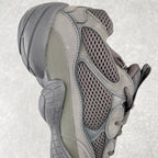 Yeezy 500 Desert Rat 純黑F36640 隨意秒殺各種市面偽純原全新外貿批次市場最強性價比版本1：頂級製作工藝僅看齊發售原鞋2：萬邦原廠翻毛、甩紋牛皮3：內置adiPRENE+減震科技4：全鞋包括內裡機台針間距調整與原始版本：PR​​Sadi37753號36.5 37 38 38.5 39 40 40.5 41 42 42.5 43 44 44.5 45 46 46.5 47 48 編碼：Mby3936000