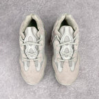 Yeezy 500 Desert Rat 鹽霧色EE7287 圈內高階賣家首選完美零瑕疵沖正絕不翻車萬邦原廠翻毛、甩紋牛皮內置adiPRENE+減震科技全鞋包括內裡機台針車間距調整與原版一致原底模具ZEZE"adiPRENE"卡形完美36.5 37 38 38.5 39 40 40.5 41 42 42.5 43 44 44.5 45 46 47 48 編碼：Xby4936050