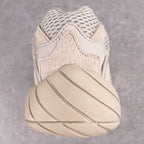 Yeezy 500 Desert Rat 灰白配色DB2908 圈內高階賣家首選完美零瑕疵沖正絕不翻車萬邦原廠翻毛、甩紋牛皮內置adiPRENE+減震科技全鞋包括內裡機台針車間距調整與原版一致原底模具ZEZE"adiPRENE"卡形完美36.5 37 38 38.5 39 40 40.5 41 42 42.5 43 44 44.5 45 46 47 48 編碼：Xby4936050