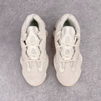 Yeezy 500 Desert Rat "Bone White"骨白配色FV3573 圈內高端賣家首選完美零瑕疵沖正絕不翻車萬邦原廠翻毛、甩紋牛皮內置adiPRENE+減震科技全鞋包括內裡機台針車間距調整與原版一致原底字墊樣卡