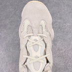 Yeezy 500 Desert Rat "Bone White"骨白配色FV3573 圈內高端賣家首選完美零瑕疵沖正絕不翻車萬邦原廠翻毛、甩紋牛皮內置adiPRENE+減震科技全鞋包括內裡機台針車間距調整與原版一致原底字墊樣卡