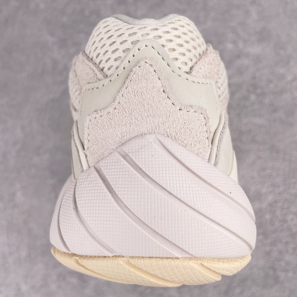 Yeezy 500 Desert Rat "Bone White"骨白配色FV3573 圈內高端賣家首選完美零瑕疵沖正絕不翻車萬邦原廠翻毛、甩紋牛皮內置adiPRENE+減震科技全鞋包括內裡機台針車間距調整與原版一致原底字墊樣卡