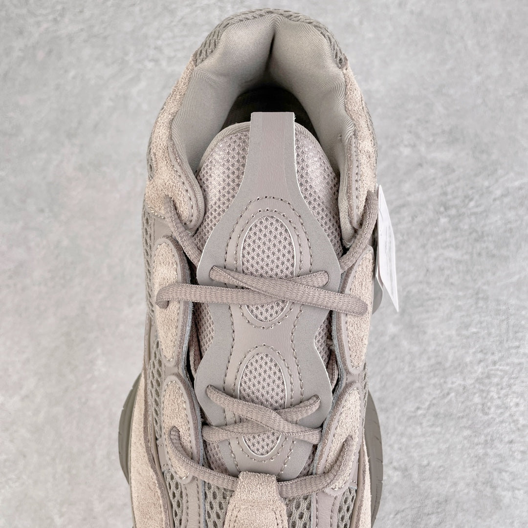 Yeezy 500 Desert Rat 灰棕色GX3607 隨意秒殺各種市面偽純原全新外貿批次市場最強性價比版本1：頂級製作工藝僅看齊發售原鞋2：萬邦原廠翻毛、甩紋牛皮3：內置adiPRENE+減震科技4：全鞋包括內裡機台針間距調整與原始版本：PR​​Sadi37753號36.5 37 38 38.5 39 40 40.5 41 42 42.5 43 44 44.5 45 46 46.5 47 48 編碼：Mby3936000