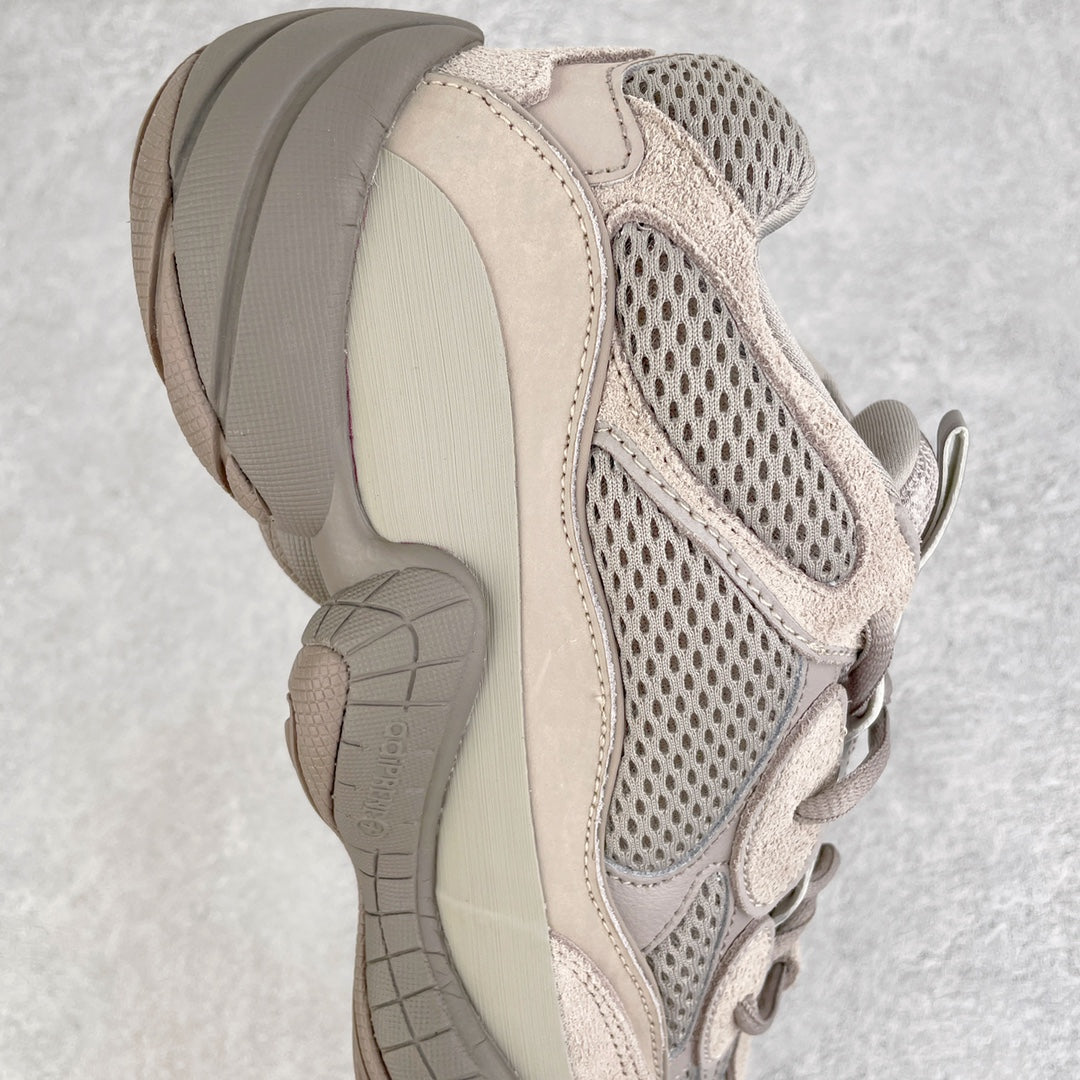 Yeezy 500 Desert Rat 灰棕色GX3607 隨意秒殺各種市面偽純原全新外貿批次市場最強性價比版本1：頂級製作工藝僅看齊發售原鞋2：萬邦原廠翻毛、甩紋牛皮3：內置adiPRENE+減震科技4：全鞋包括內裡機台針間距調整與原始版本：PR​​Sadi37753號36.5 37 38 38.5 39 40 40.5 41 42 42.5 43 44 44.5 45 46 46.5 47 48 編碼：Mby3936000