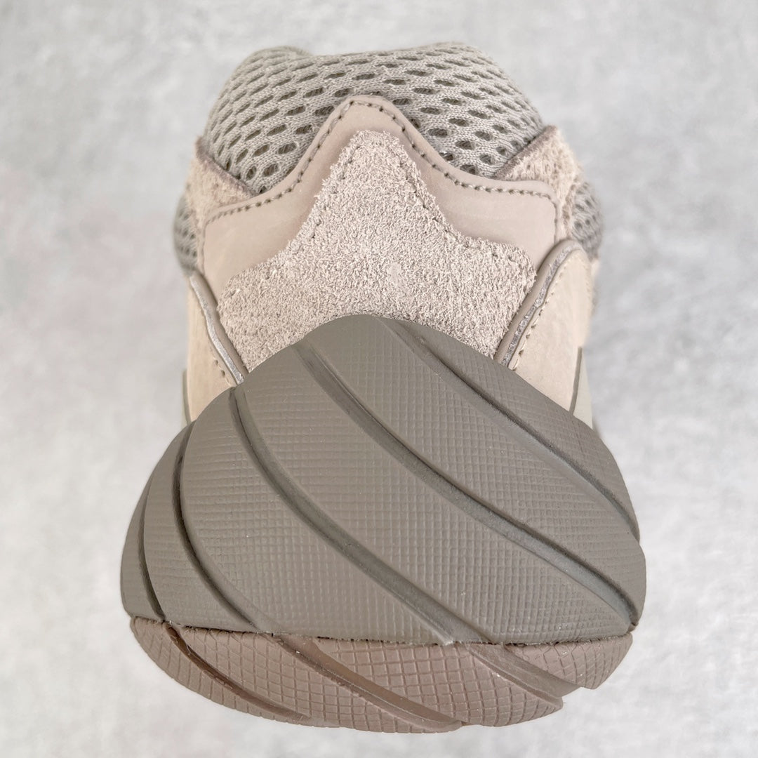 Yeezy 500 Desert Rat 灰棕色GX3607 隨意秒殺各種市面偽純原全新外貿批次市場最強性價比版本1：頂級製作工藝僅看齊發售原鞋2：萬邦原廠翻毛、甩紋牛皮3：內置adiPRENE+減震科技4：全鞋包括內裡機台針間距調整與原始版本：PR​​Sadi37753號36.5 37 38 38.5 39 40 40.5 41 42 42.5 43 44 44.5 45 46 46.5 47 48 編碼：Mby3936000