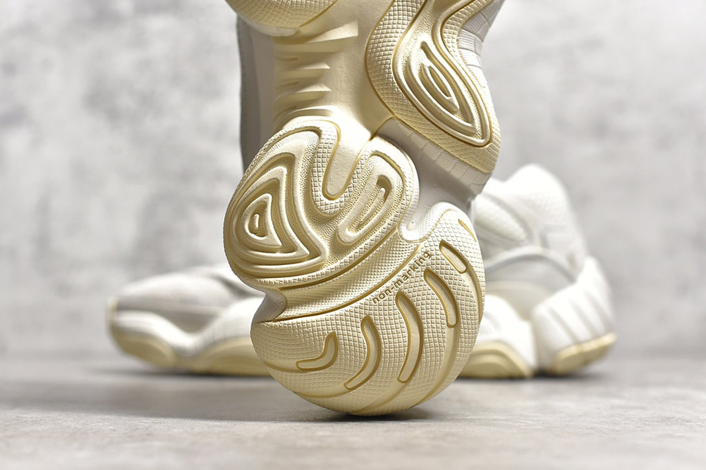 【椰子500】 最大48碼AD Yeezy 500 進口翻毛皮質感可見後跟小V包裹夾角可見區分市面鬆垮腳裸刻字清晰媲美公司打造最強懂貨的老鐵看一眼鞋型就懂低消費入手最佳選擇版本⚠️尺寸：36 36.5 37 38 38. 43 44 44.5 45 46 47 48