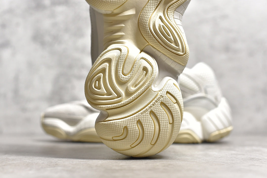 【椰子500】 最大48碼AD Yeezy 500 進口翻毛皮質感可見後跟小V包裹夾角可見區分市面鬆垮腳裸刻字清晰媲美公司打造最強懂貨的老鐵看一眼鞋型就懂低消費入手最佳選擇版本⚠️尺寸：36 36.5 37 38 38. 43 44 44.5 45 46 47 48